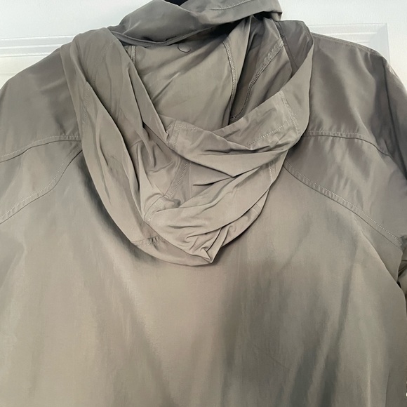 Lululemon Always Effortless Jacket - Picture 7 of 9